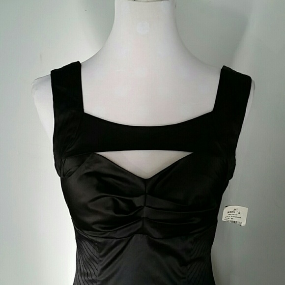 Black dress - Picture 2 of 3